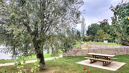 Aire de stationnement pour camping-car