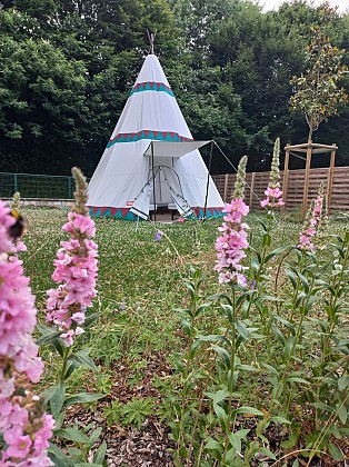 TIPI AU CAMPING DU GUE SAINT-LEONARD