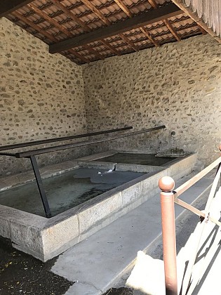 Lavoir et fontaine