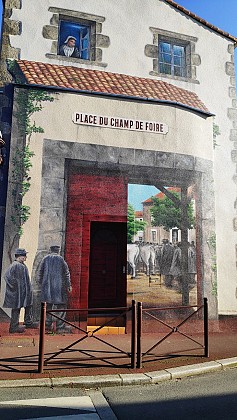 Le mur peint de la place du champs de foire