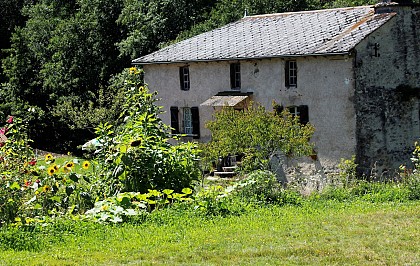 Aire Naturelle Le Moulin de Lacombe