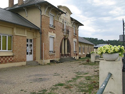Bray-et-Lû - Ecole