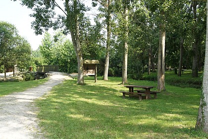 Aire de pique nique des Jardins de la Clouère
