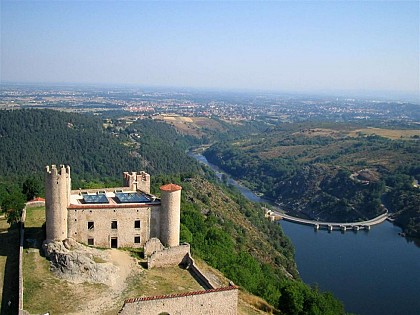 Château d'Essalois et Centre d'Interprétation des Gorges de la Loire