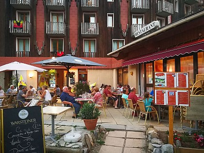 Hôtel-Restaurant Espace***