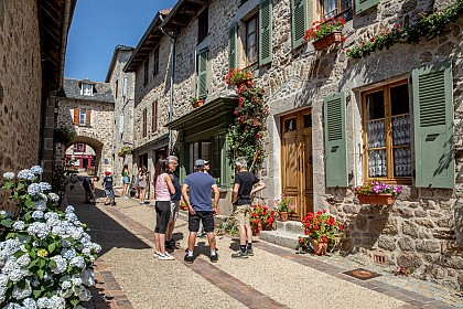 Marcolès - Petite Cité de Caractère® et Plus Beau Village de France®