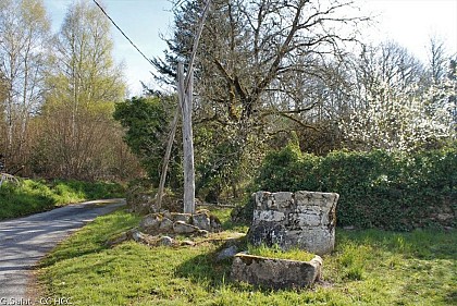 Traditional winch and peg wells