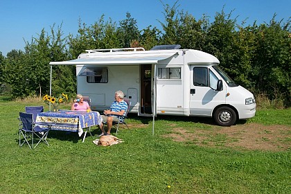 Aire de camping-car à la ferme du Haza