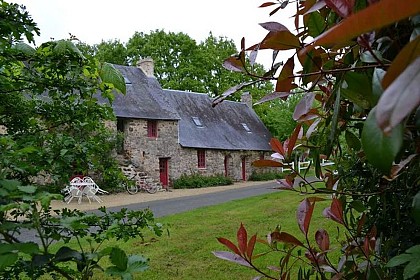 DOMAINE DES VAULX : GITE DE LA PETITE POUPARDIÈRE