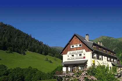 HÔTEL RESTAURANT LE SAPIN FLEURI