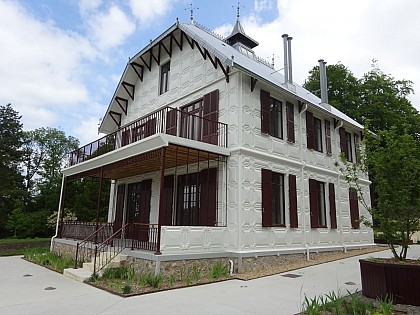 Poissy, maison de fer