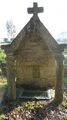 Locqueltas, Fontaine St Gildas