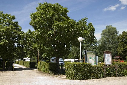 Camping Municipal de Nivigne-et-Suran