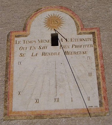 Sundial of the Church of Puy-Saint-Pierre