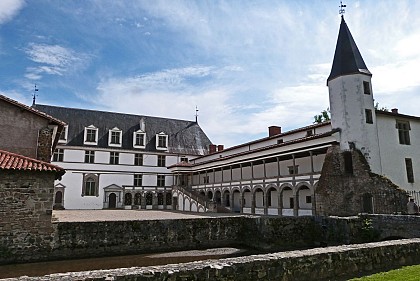 Château de la Bâtie d'Urfé