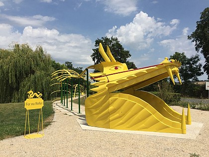 Square du Dragon