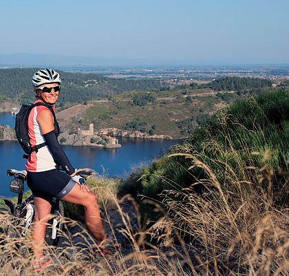 VTT N°109 Les châteaux de Chambles