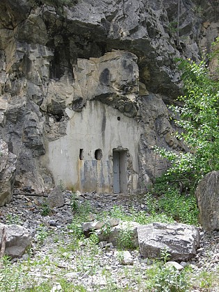 Poste de commandement inachevé de la batterie de la Lame