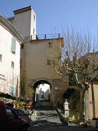 Porte de la Colle