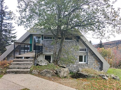 Chalet de groupe la Croix de Bauzon