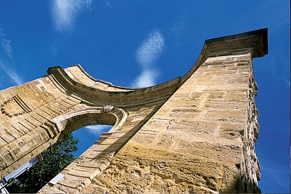 La Porte d'Arles