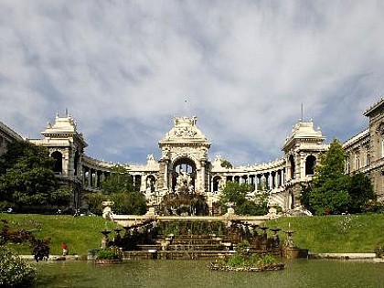 The palais Longchamp