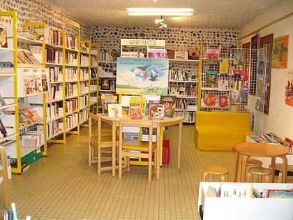 Bibliothèque intercommunale Cazères / Le Vignau / Lussagnet