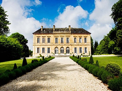 HEINIG Victoria "Gite le château"