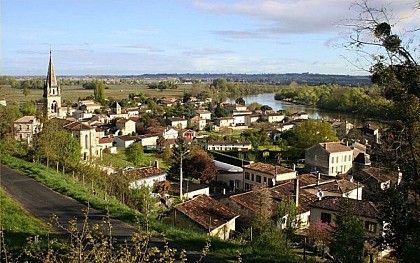Le village de Cabara et la Dordogne