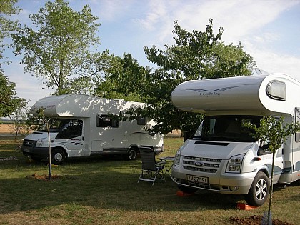 Aire de stationnement camping-car au Domaine de Marsoif