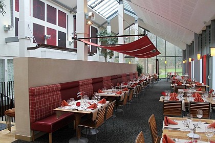 HOTEL CASTEL DE PONT-A-LESSE