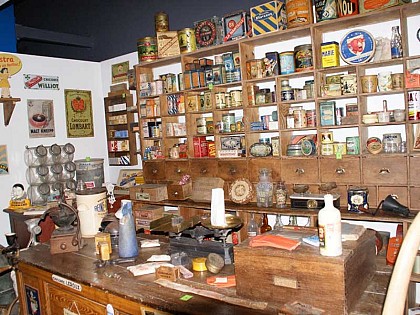 Musée des Commerces et des Marques