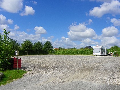 Aire de stationnement et de service de Mesnières-en-Bray