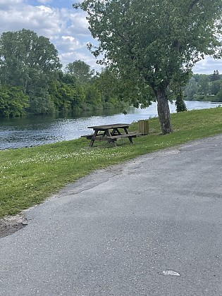 Aire de pique-nique de Flaujagues