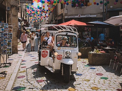 Le TukTuk et la Bénédictine de Limoges