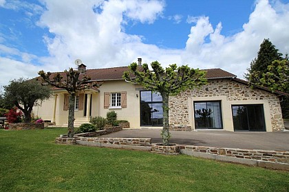 Les Petites Rivailles