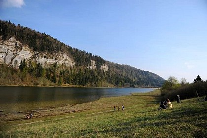 Echoes on the lake