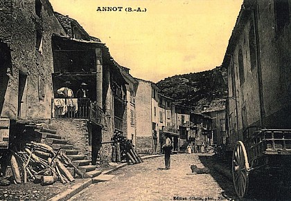 La rue des Vallasses