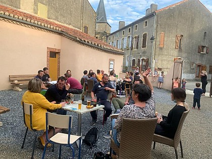 Le Castel Bar