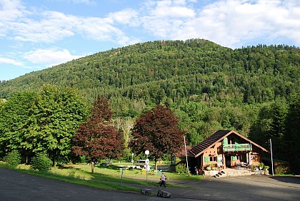 Camping et Chalets Les Grands Champs