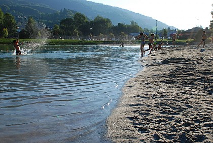 Plage du lac Bleu avec baignade surveillée