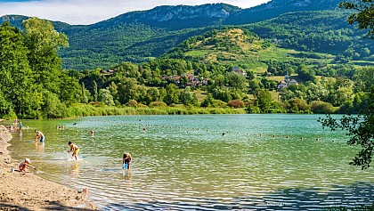 Beach of the St Jean de Chevelu Lake
