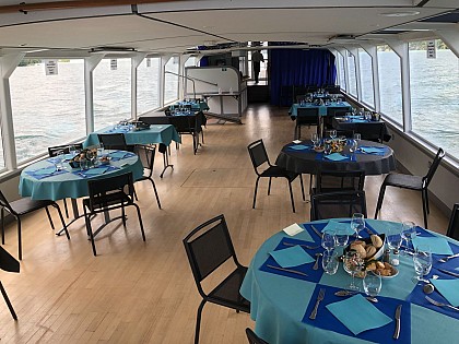 Croisières déjeuner et dîner sur le bateau La MIRA