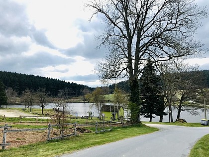 Mainsat (Etang des Portes) : Aire de pique-nique