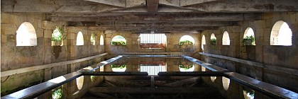 De Bourg à la Grotte de Pair non Pair et au Moulin de Lansac