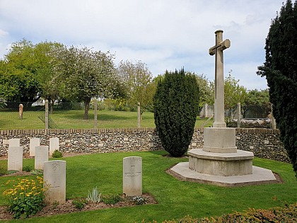 Hervin Farm British Cemetery