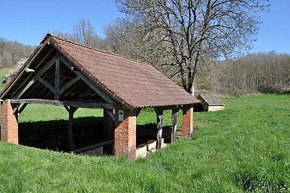 Lavoir du bas du village de Campagnac les Quercy