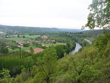 Point de vue sur le village du Bugue