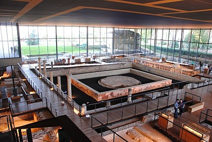 La domus des bouquets-Vesunna