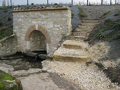Fontaine au Lac de Poncet